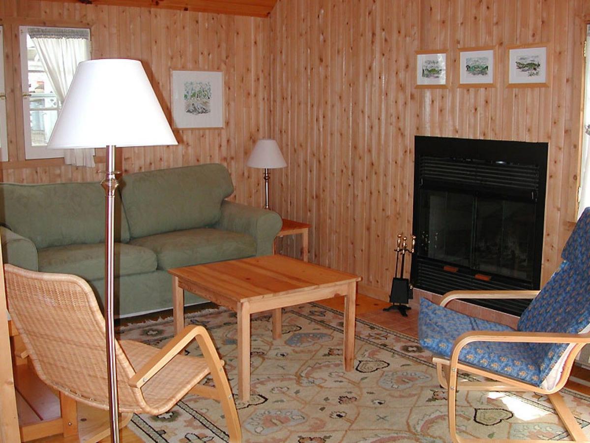 Birch Cliff Lodge On Baptiste Lake Highland Grove Екстериор снимка